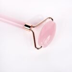 ⁦BW Rose Quartz Roller & Gua Sha⁩ - الصورة ⁦4⁩